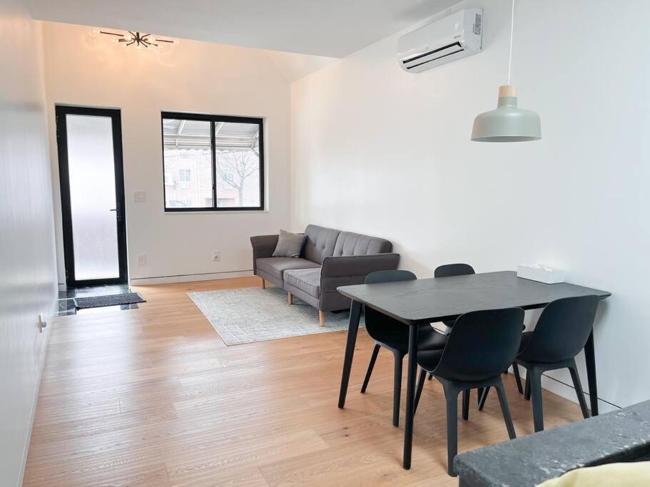 New Ample And Cozy One Bedroom Apt In Brooklyn At Rem-Casa 纽约 外观 照片